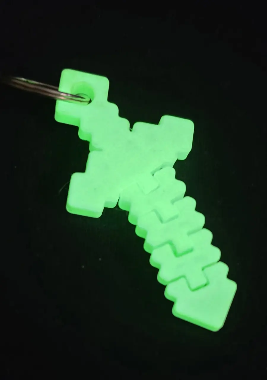 Glow-in-the-dark cross keyring, green